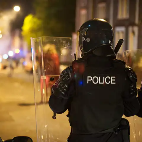 02 01 PUBLIC SAFETY 03 Riot Control 480X480 FC 02