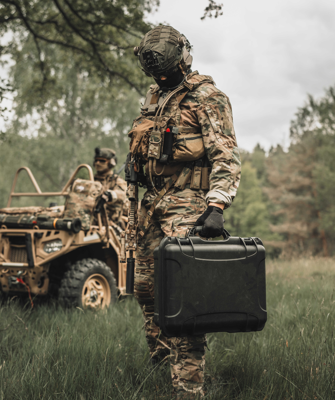 INVISIO Smart Tactical Hub H4